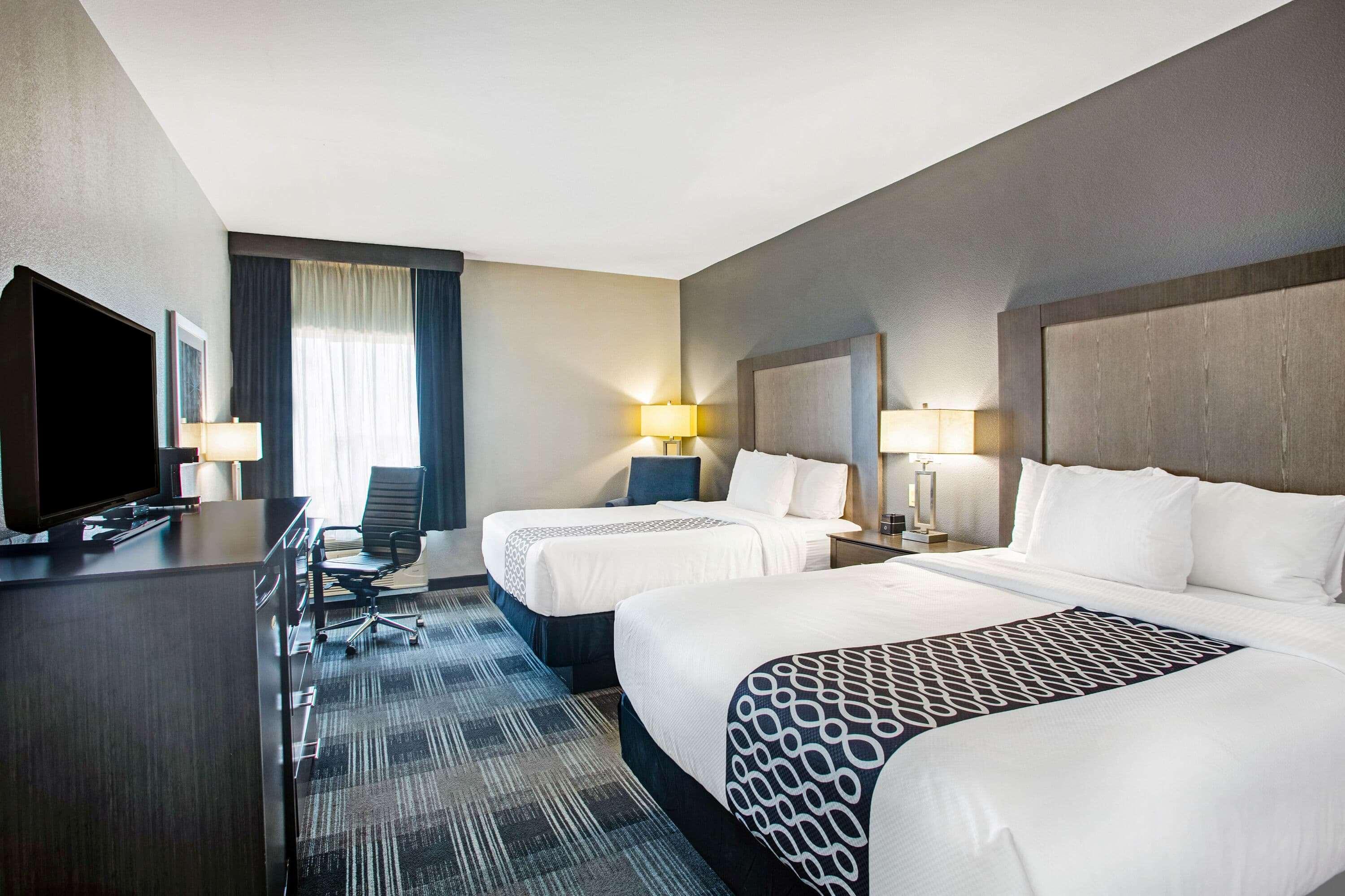 מלון La Quinta By Wyndham Victoria - South מראה חיצוני תמונה