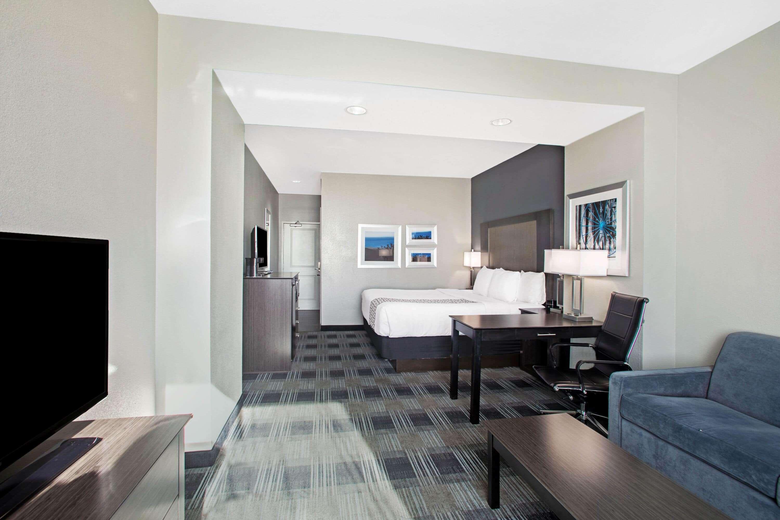 מלון La Quinta By Wyndham Victoria - South מראה חיצוני תמונה